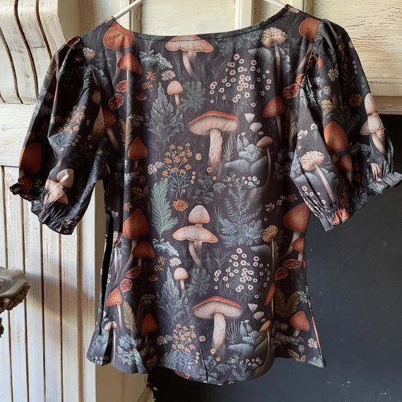 KIlLSTAR Night Forager Mushroom Goth Top V-Neck w/ Bow Side Zip Size XS NWOTs - Picture 5 of 9